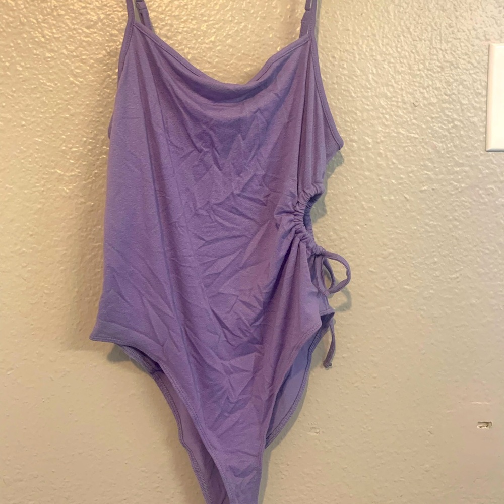 Forever 21 Dusty Lavender cut out body suit size large